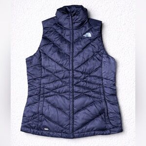 The North Face 550 Series Down Puffer Vest women in purple size medium